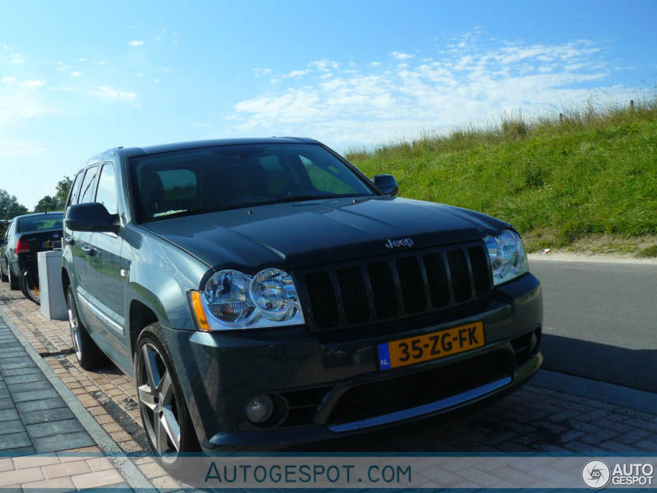 Jeep Grand Cherokee SRT-8 2005