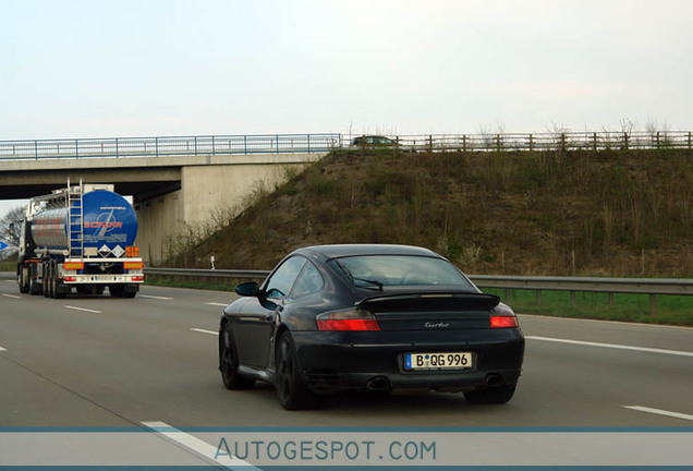 Porsche 996 Turbo