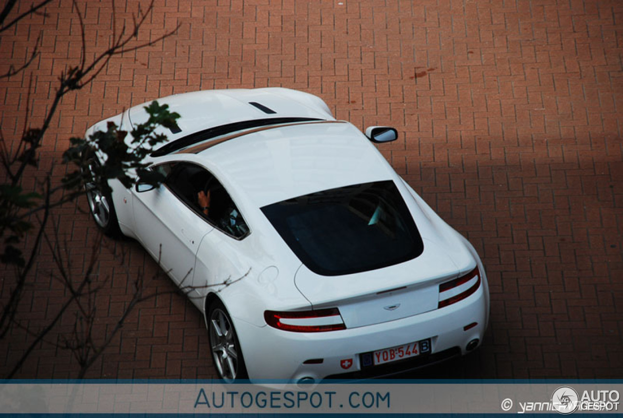 Aston Martin V8 Vantage