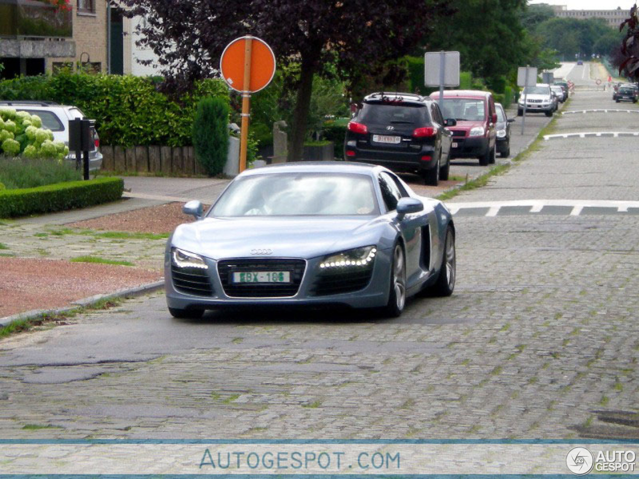 Audi R8