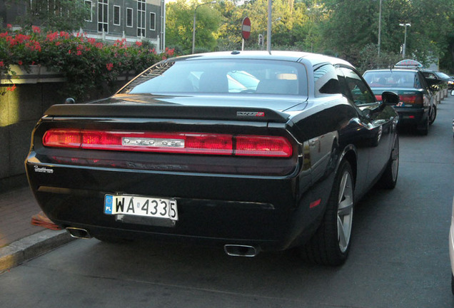 Dodge Challenger SRT-8