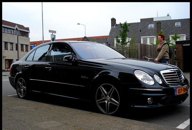 Mercedes-Benz E 63 AMG