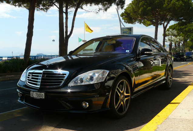 Mercedes-Benz S 63 AMG W221