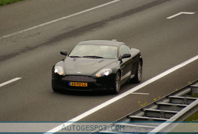 Aston Martin DB9