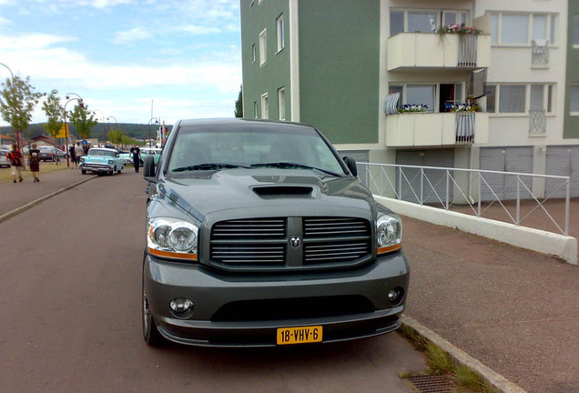 Dodge RAM SRT-10 Quad-Cab