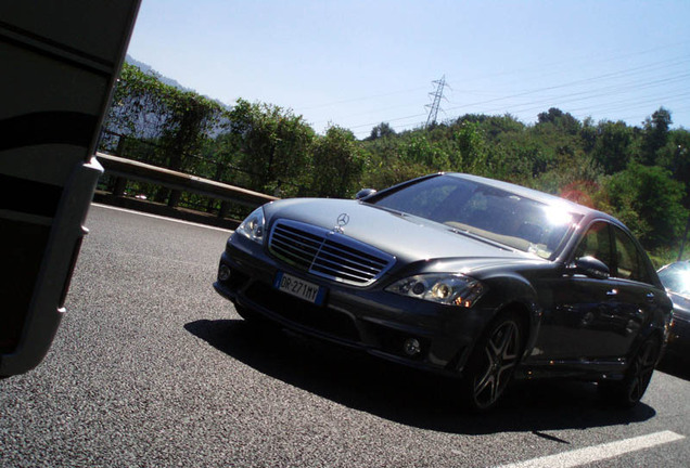 Mercedes-Benz S 63 AMG W221