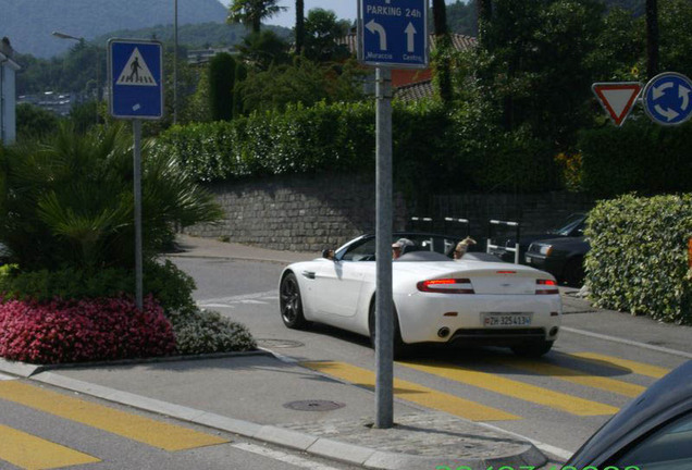 Aston Martin V8 Vantage Roadster