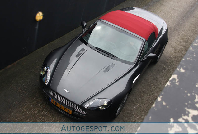 Aston Martin V8 Vantage Roadster