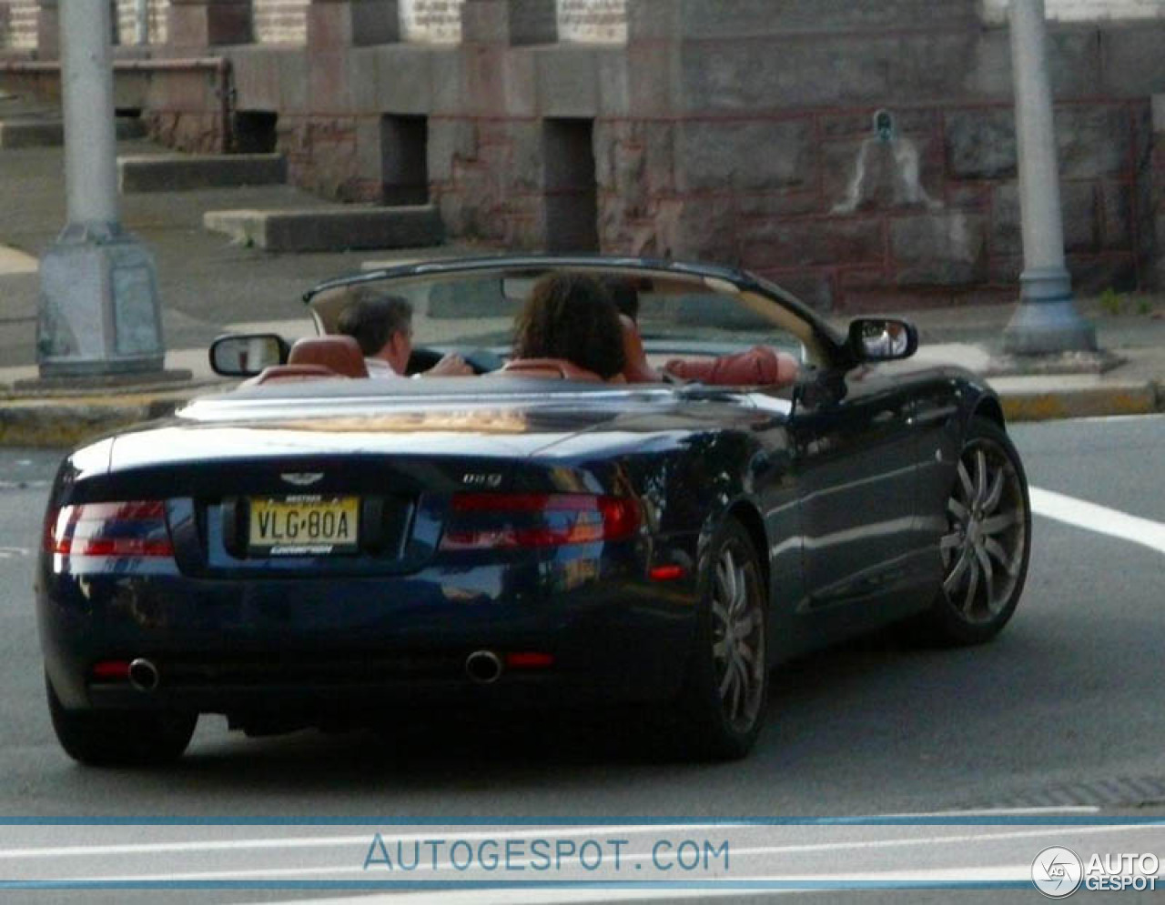 Aston Martin DB9 Volante