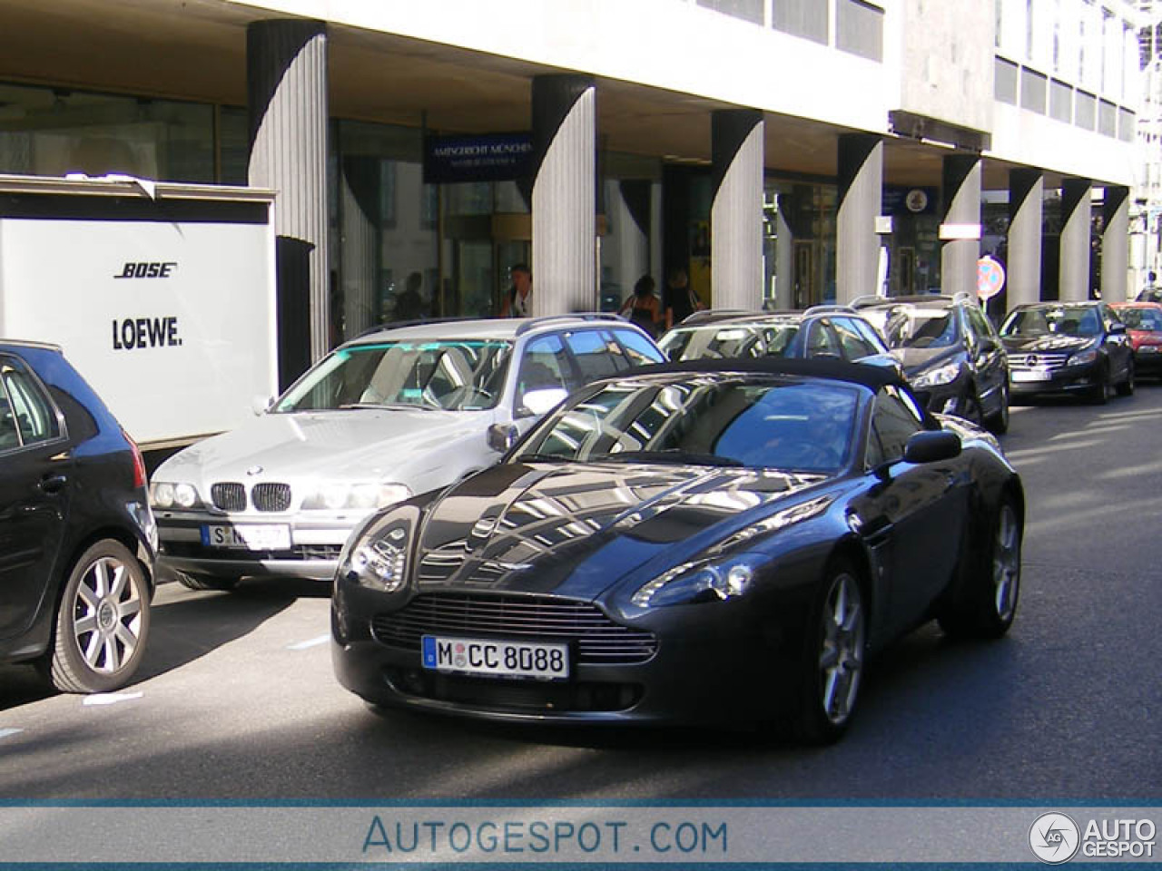 Aston Martin V8 Vantage Roadster