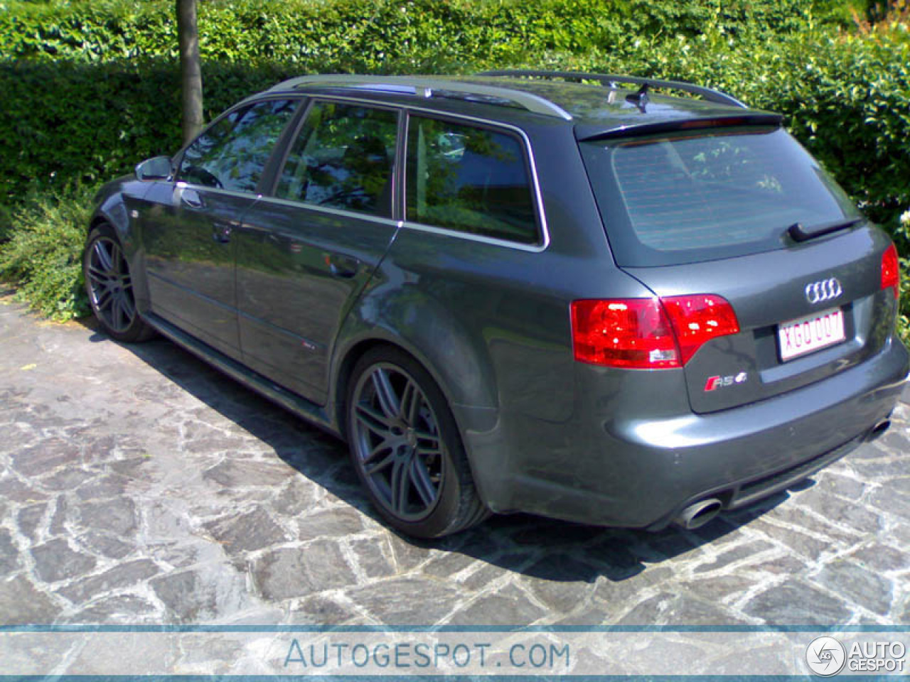 Audi RS4 Avant B7