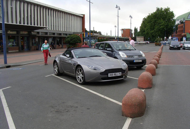 Aston Martin V8 Vantage Roadster