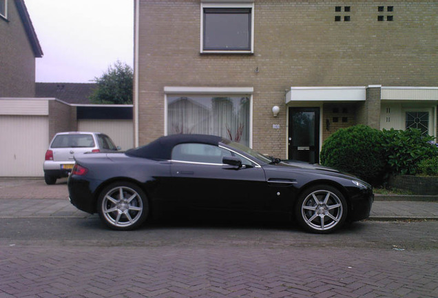 Aston Martin V8 Vantage Roadster