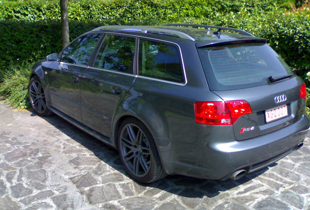 Audi RS4 Avant B7