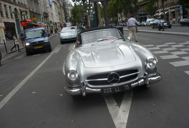 Mercedes-Benz 300SL Roadster