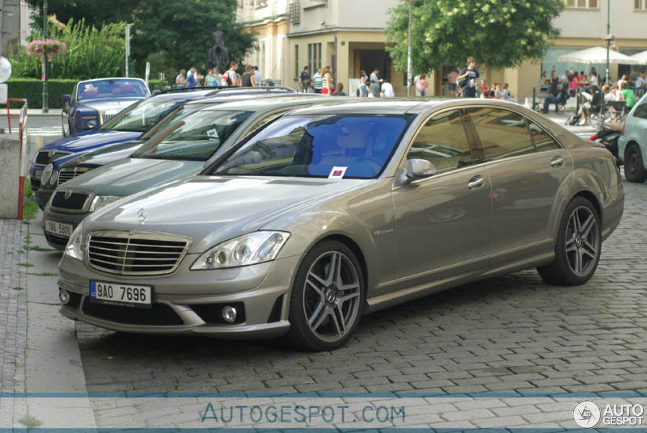 Mercedes-Benz S 65 AMG V221