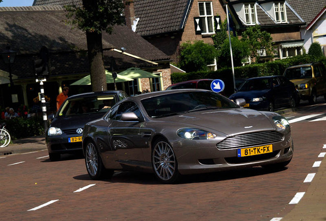 Aston Martin DB9