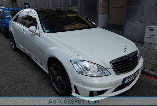 Mercedes-Benz S 65 AMG V221