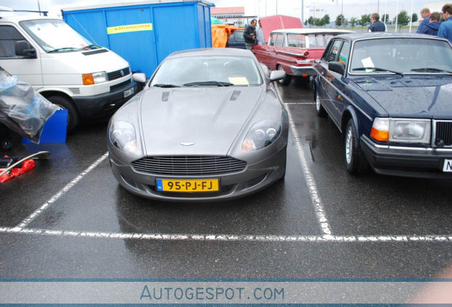 Aston Martin DB9