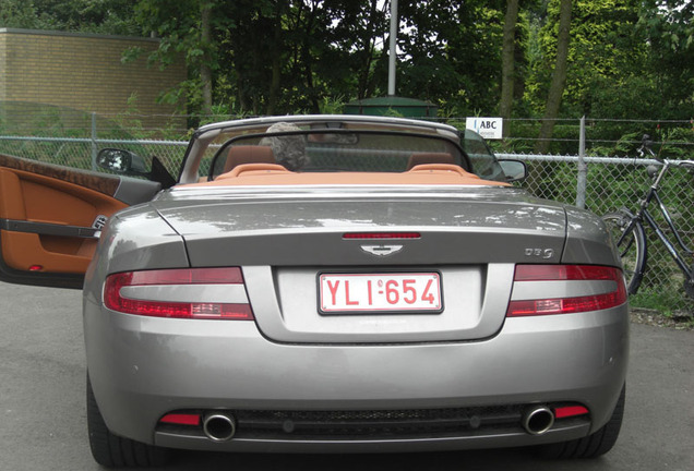 Aston Martin DB9 Volante