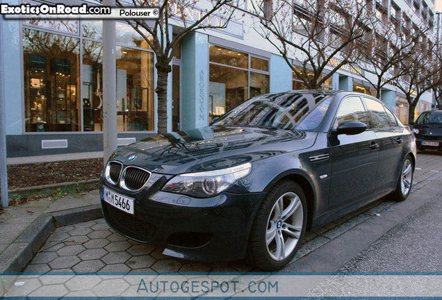 BMW M5 E60 2005