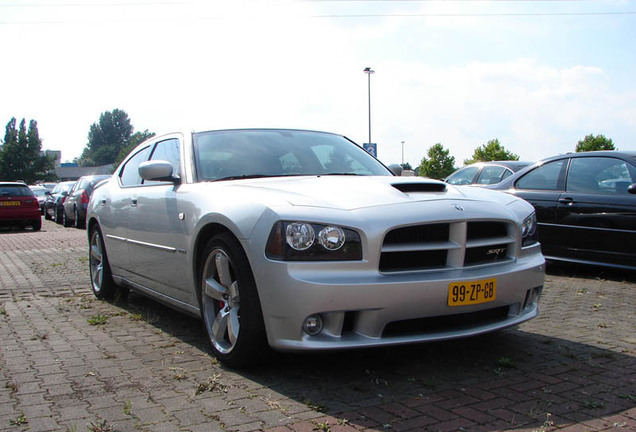 Dodge Charger SRT-8