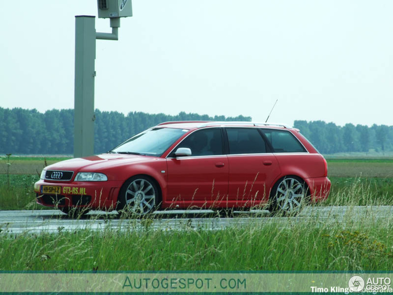 Audi RS4 Avant B5