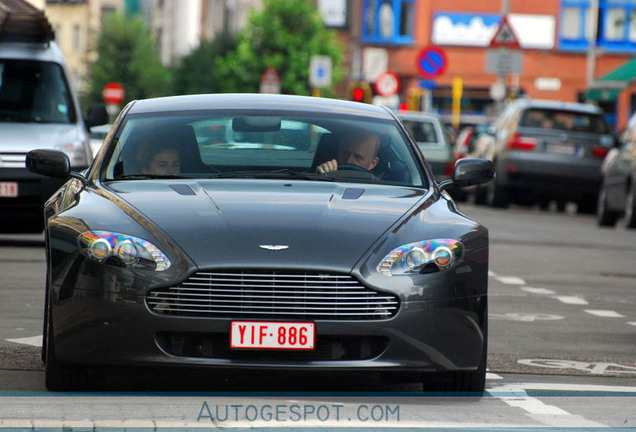 Aston Martin V8 Vantage