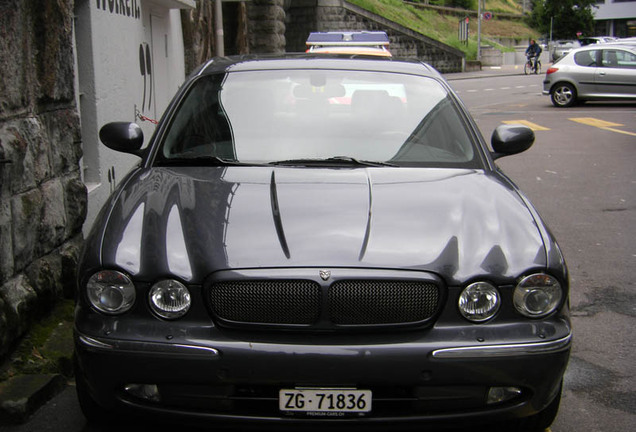 Jaguar XJR