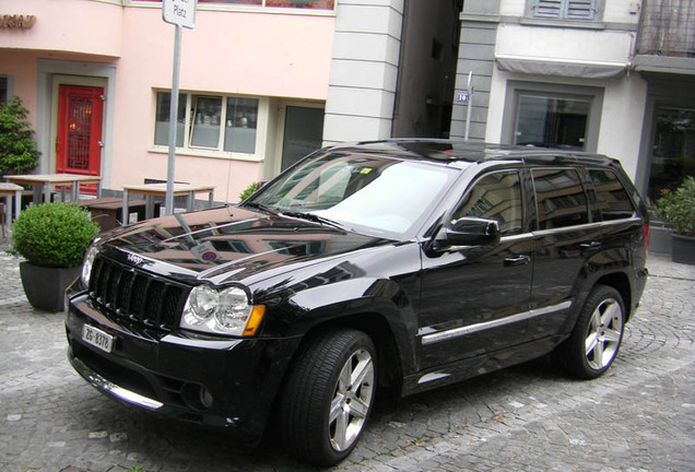 Jeep Grand Cherokee SRT-8 2005