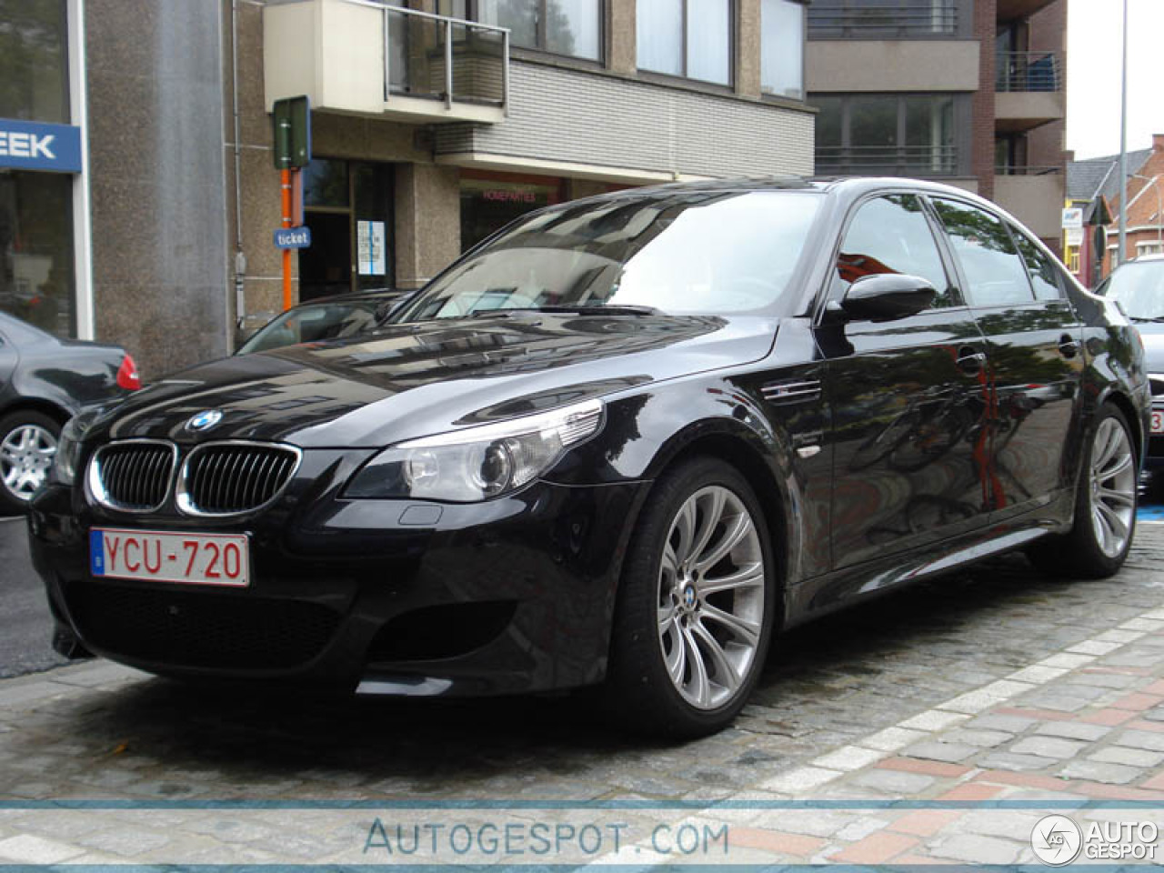 BMW M5 E60 2005