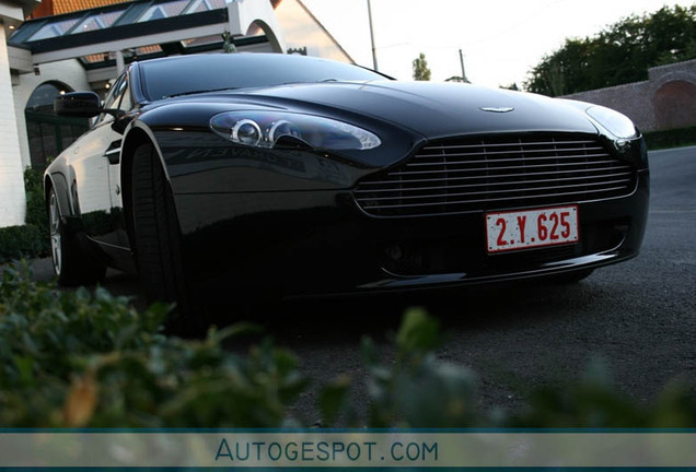 Aston Martin V8 Vantage