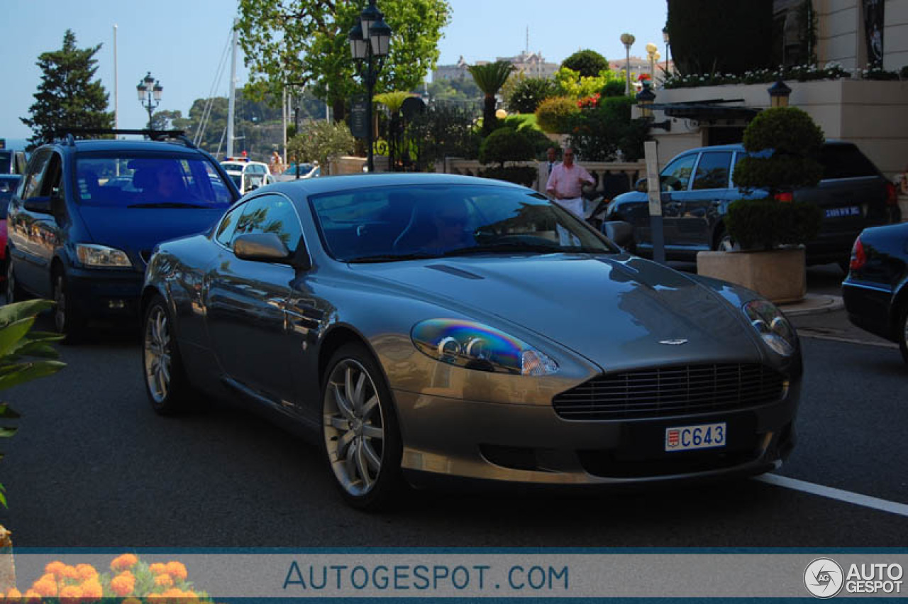 Aston Martin DB9