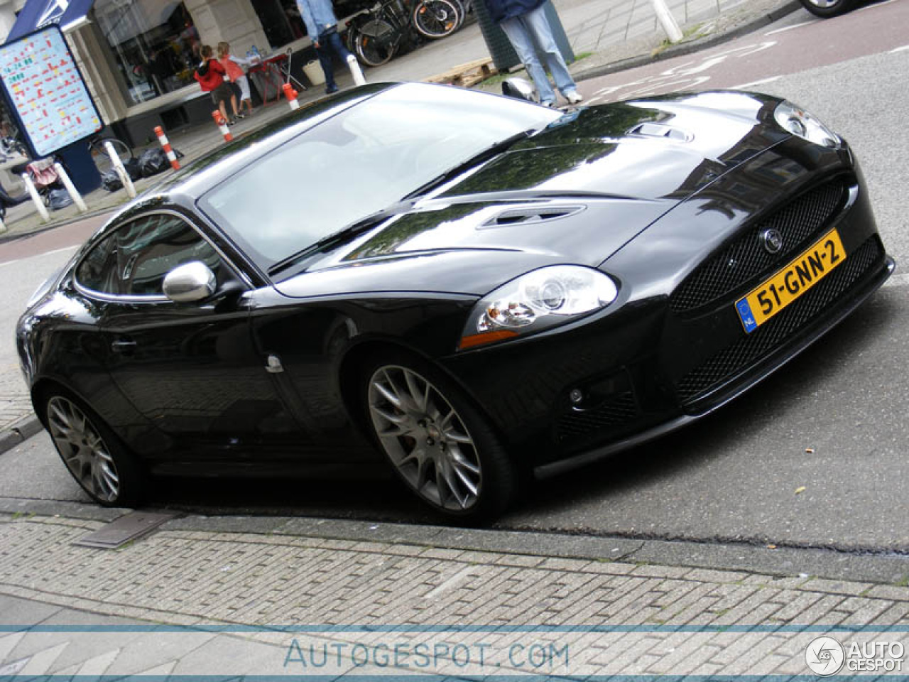 Jaguar XKR-S