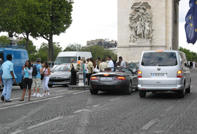 Aston Martin DB9 Volante