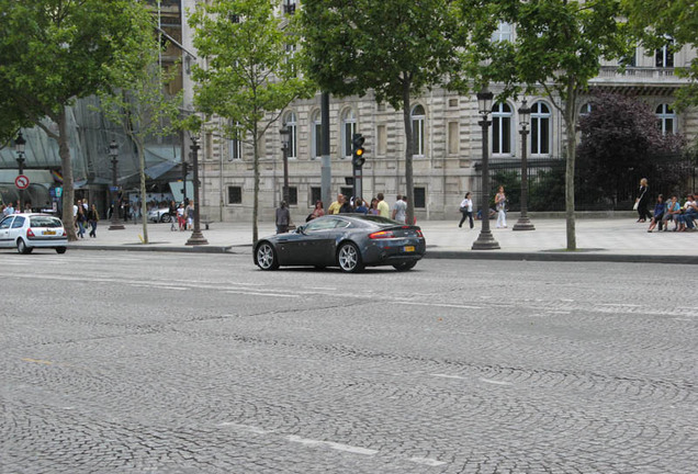 Aston Martin V8 Vantage