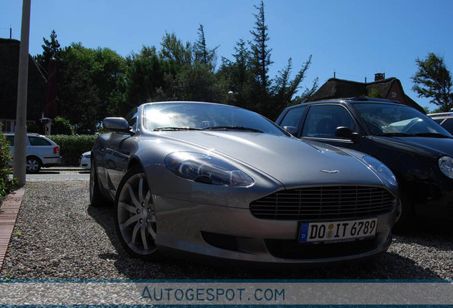 Aston Martin DB9 Volante