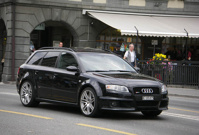 Audi RS4 Avant B7