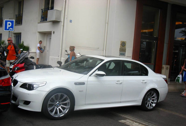 BMW M5 E60 2005