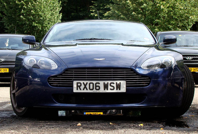 Aston Martin V8 Vantage