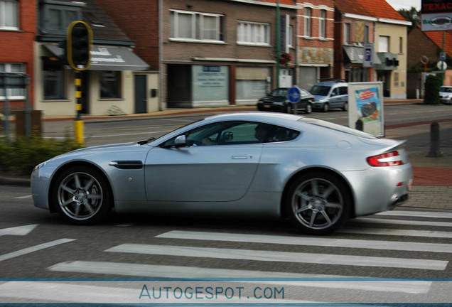 Aston Martin V8 Vantage