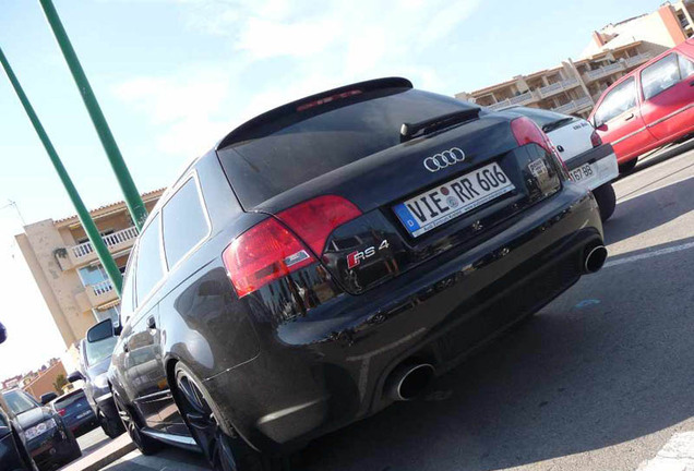 Audi RS4 Avant B7