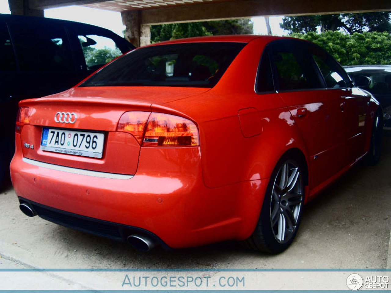 Audi RS4 Sedan