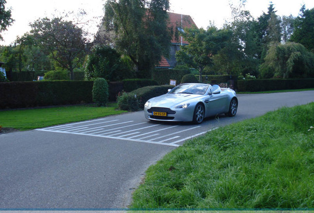 Aston Martin V8 Vantage Roadster