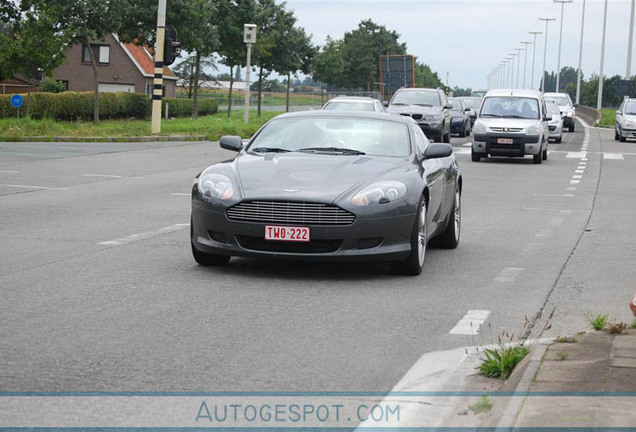 Aston Martin DB9