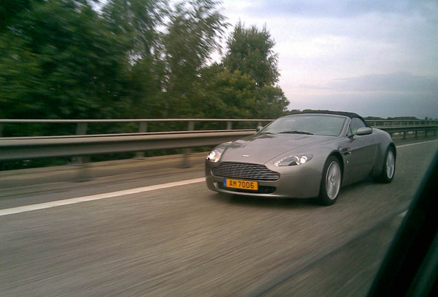 Aston Martin V8 Vantage Roadster