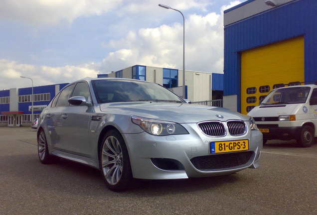 BMW M5 E60 2005