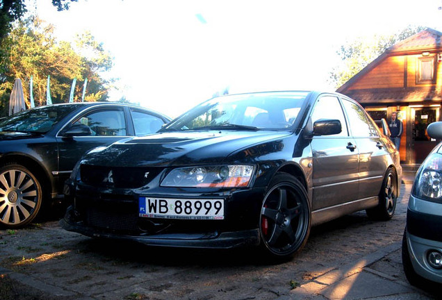 Mitsubishi Lancer Evolution IX FQ