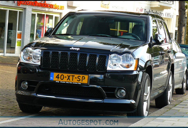 Jeep Grand Cherokee SRT-8 2005