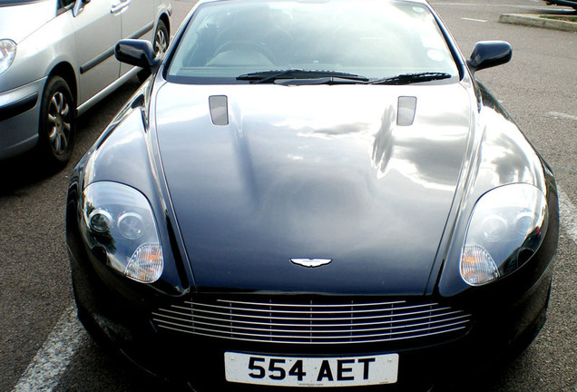 Aston Martin DB9